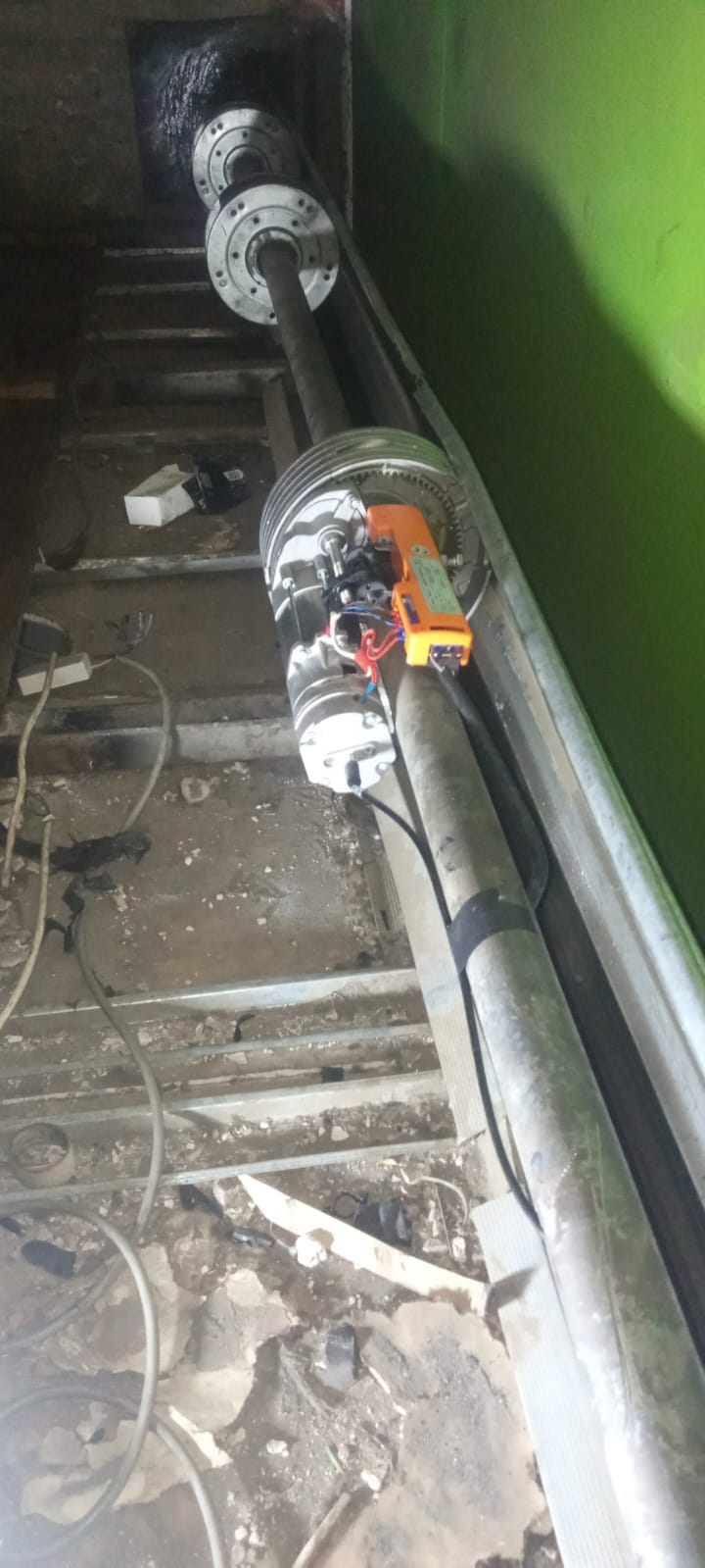 Imagen del proyecto Vista General del Eje y Resortes